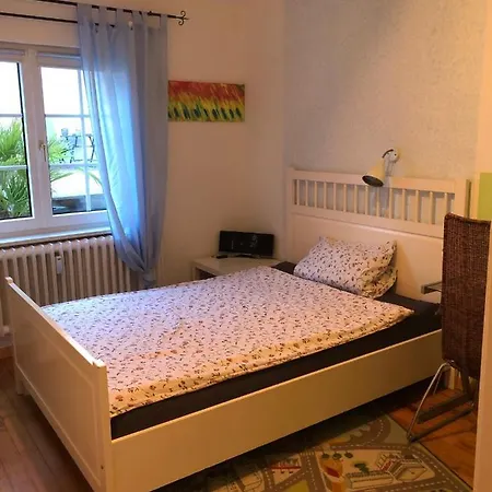 Ferienwohnung Und Aparment Am Steinbrunnen *