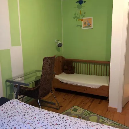 Ferienwohnung Und Aparment Am Steinbrunnen شقة *